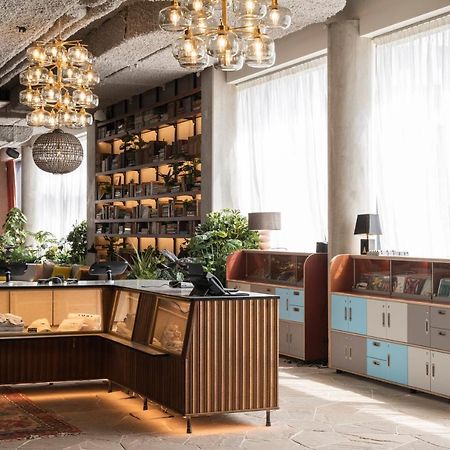 Yust Liege Hotel Екстериор снимка